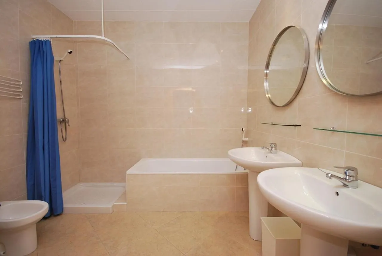 Club Villamar - Whitney Lloret de Mar