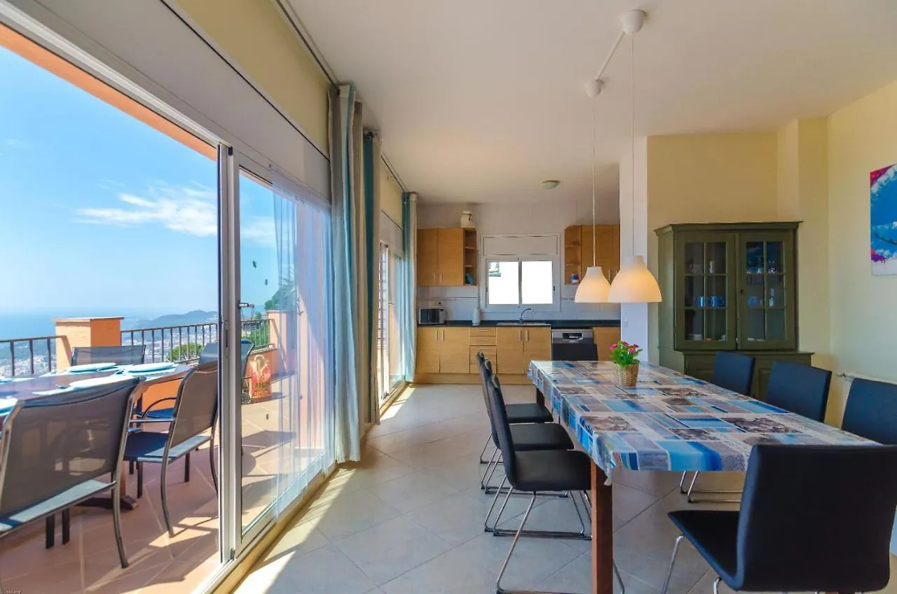 Club Villamar - Whitney Lloret de Mar
